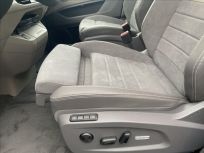 Volkswagen Multivan 1.5 TSI PHEV 4M Long Style Akční